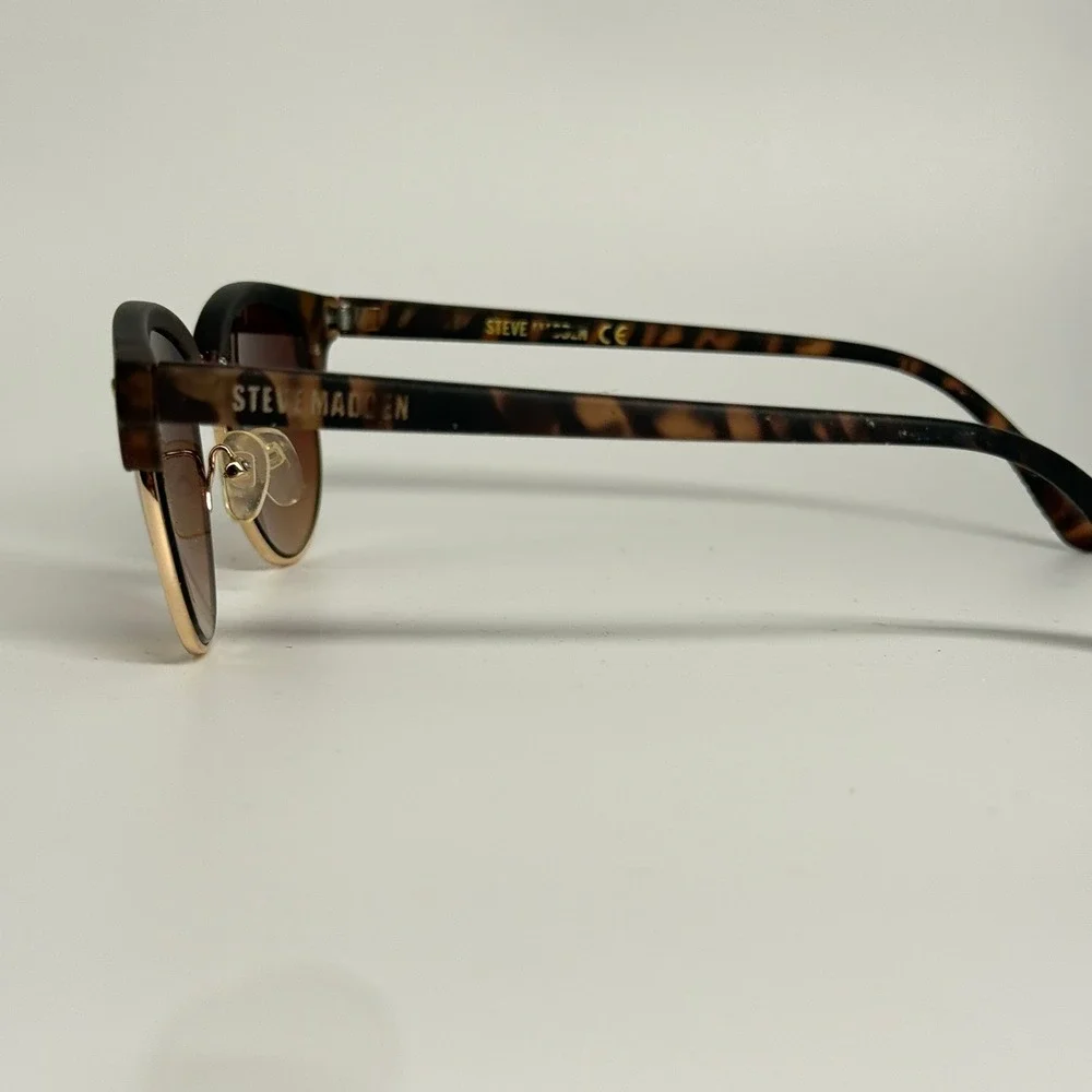 Steve Madden HSSML1201-A Tortoise Clubmaster Sunglasses Brown Gradient‎ Lens